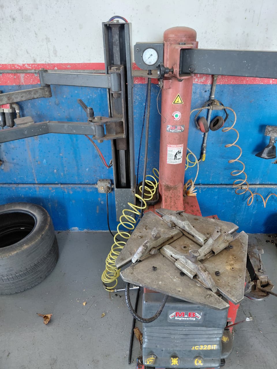 Desarmadora de llantas profesional